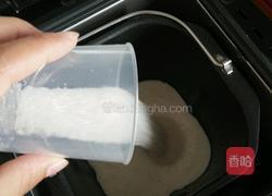 淡奶油面包（面包机版）的做法图解2
