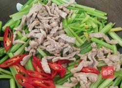 芹菜炒肉的做法图解7
