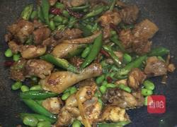 青豆辣炒鸡的做法图解5