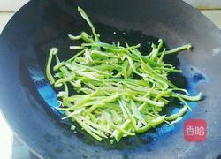 青椒炒鸡蛋干的做法图解11