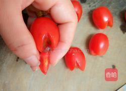 圣女果郁金香花的做法图解3