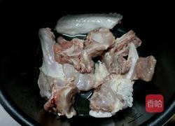 鸭肉笋干汤的做法图解3