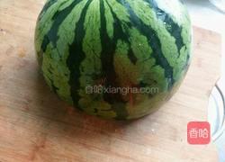 凉拌西瓜皮的做法图解1