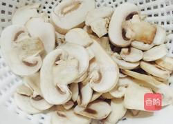 鱼丸素菇汤的做法图解10