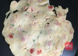 圣女果鸡蛋火腿肠生菜卷饼的做法图解9