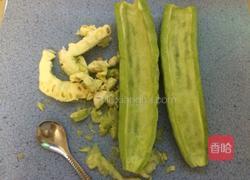 苦瓜炒鸡蛋的做法图解2