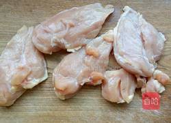 鸡脯肉水饺的做法图解1