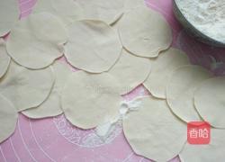 卷心菜辣肉饺子的做法图解10