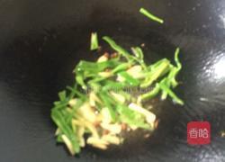 金针菇炒洋葱的做法图解6