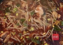 黄豆芽炖香辣鱼的做法图解14
