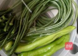 肉皮酱豇豆的做法图解1