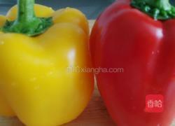 虾仁彩椒炒饭的做法图解1