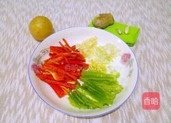 彩椒黄瓜卷的做法图解2