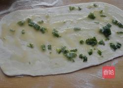 烫面葱花饼的做法图解4