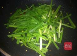韭菜炒绿豆芽的做法图解5