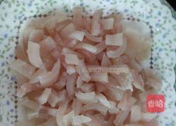 洋葱青豆炒猪皮的做法图解2