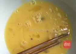 彩椒海鲜菇炒鸡蛋的做法图解3