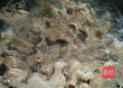 牛肉炖萝卜的做法图解3