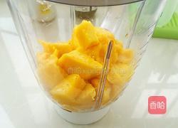 自制雪糕（芒果酸奶和蓝莓酸奶）的做法图解2
