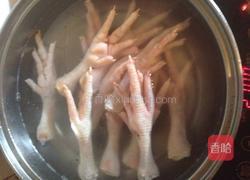 香辣鸡爪的做法图解1