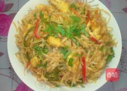 绿豆芽鸡蛋炒焖面的做法图解11