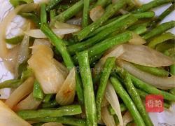 洋葱豇豆的做法图解4