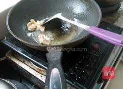 黄闷鸡土豆粉的做法图解3
