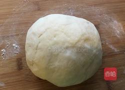 卷心菜油梭子馅包子的做法图解3