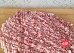 白菜猪肉饺子的做法图解1