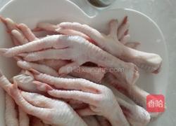 红烧鸡爪的做法图解1