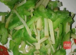 两生苦瓜丝的做法图解2