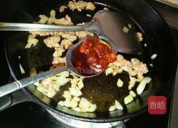 香辣猪肉香菇拌面的做法图解5