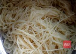 拌冷面的做法图解1