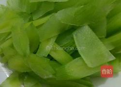 莴笋炒肉片的做法图解3