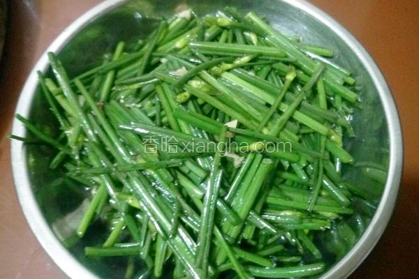 清炒韭菜花的做法 菜谱 香哈网 清炒韭菜花的做法 菜谱 香哈网