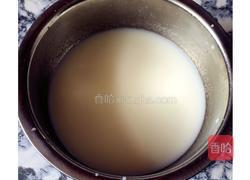 草莓酱双皮奶的做法图解2