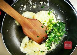 韭菜鸡蛋饼的做法图解11