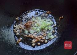 缸豆肉丁凉面的做法图解3