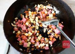 火腿混合蔬焖饭的做法图解3