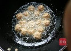 香酥花生渣肉丸的做法图解5