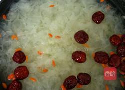 红枣银耳莲子羹的做法图解5