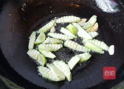 丝瓜炒山鸡蛋的做法图解5