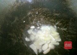 洋葱炒肉丁的做法图解4
