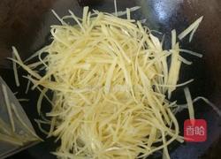 老干妈土豆丝的做法图解2