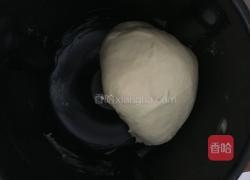 牛奶吐司的做法图解1
