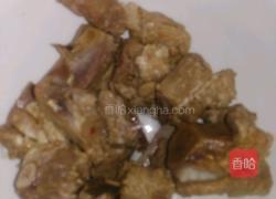 四季豆烧排骨的做法图解1