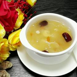 百合银耳羹的做法[图]