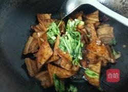 五花肉炒豆腐的做法图解6