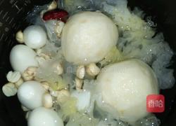 雪梨莲子糖水的做法图解2