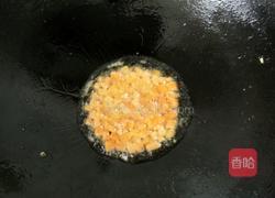 海鲜炒饭的做法图解2